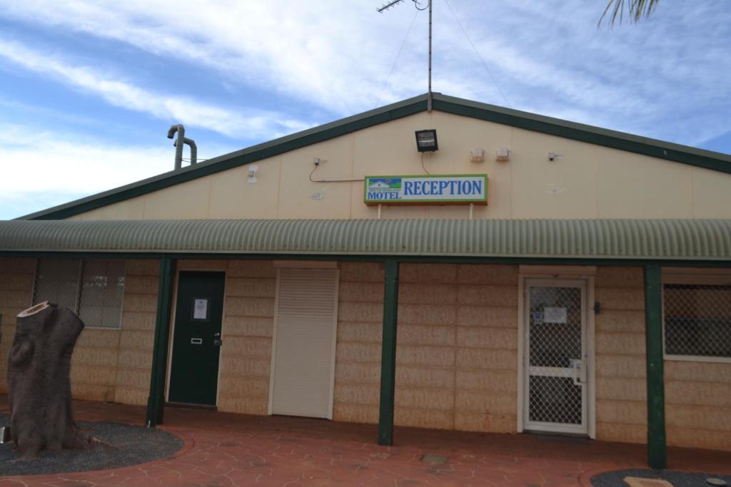 South Hedland Motel Екстер'єр фото